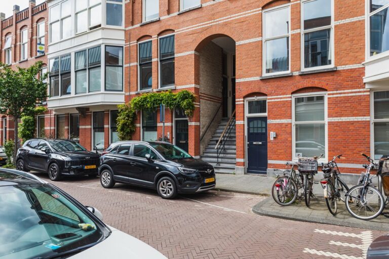 Snelliusstraat 21