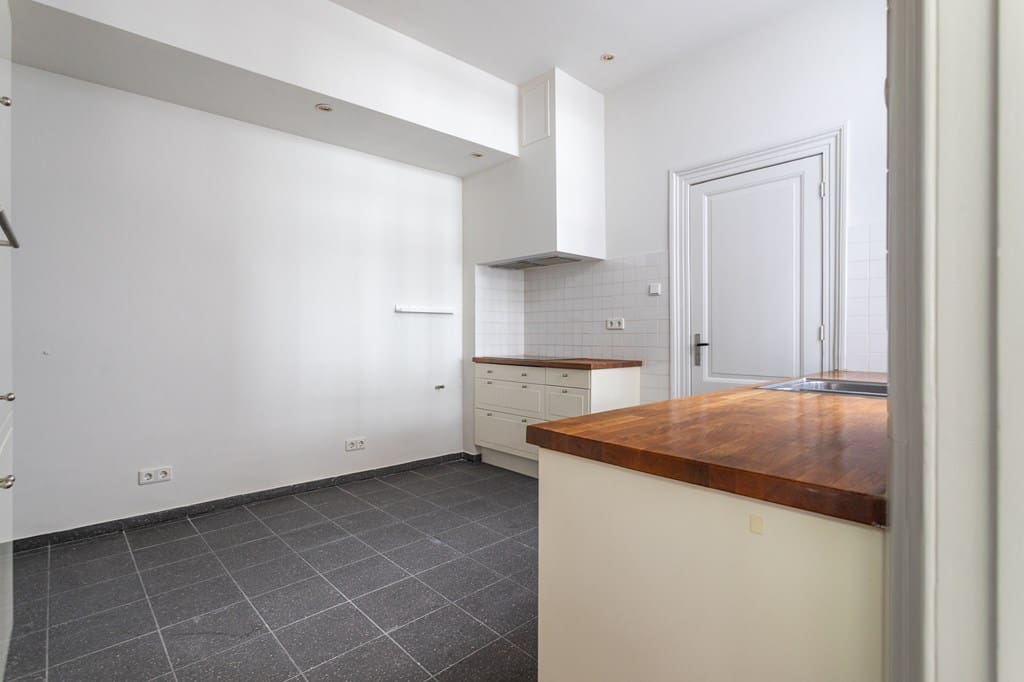 Assendelftstraat 7